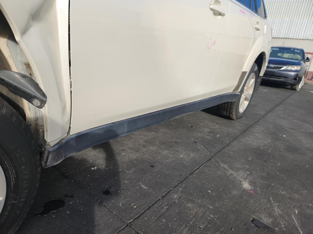 Side Step/Skirt for SUBARU OUTBACK