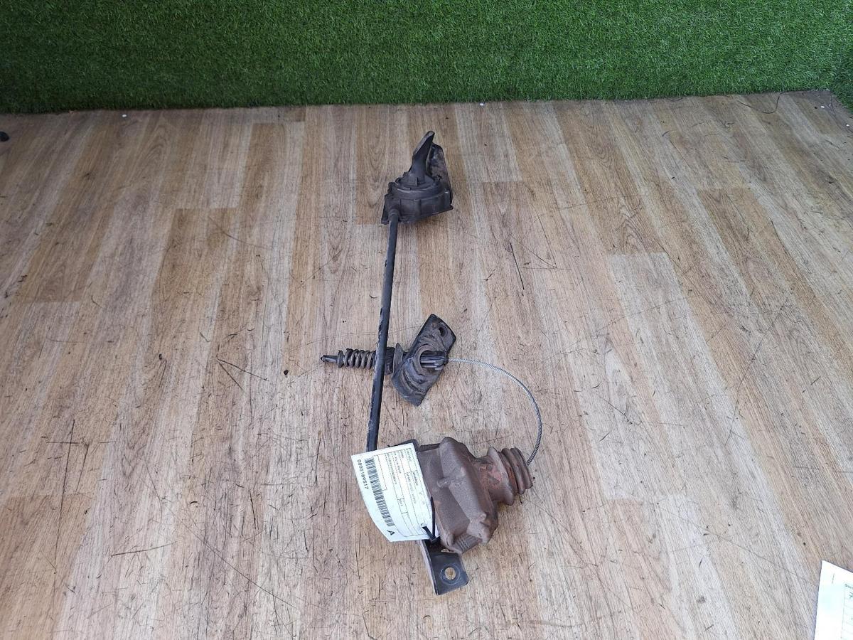 1000951679-Spare Wheel Winch Top