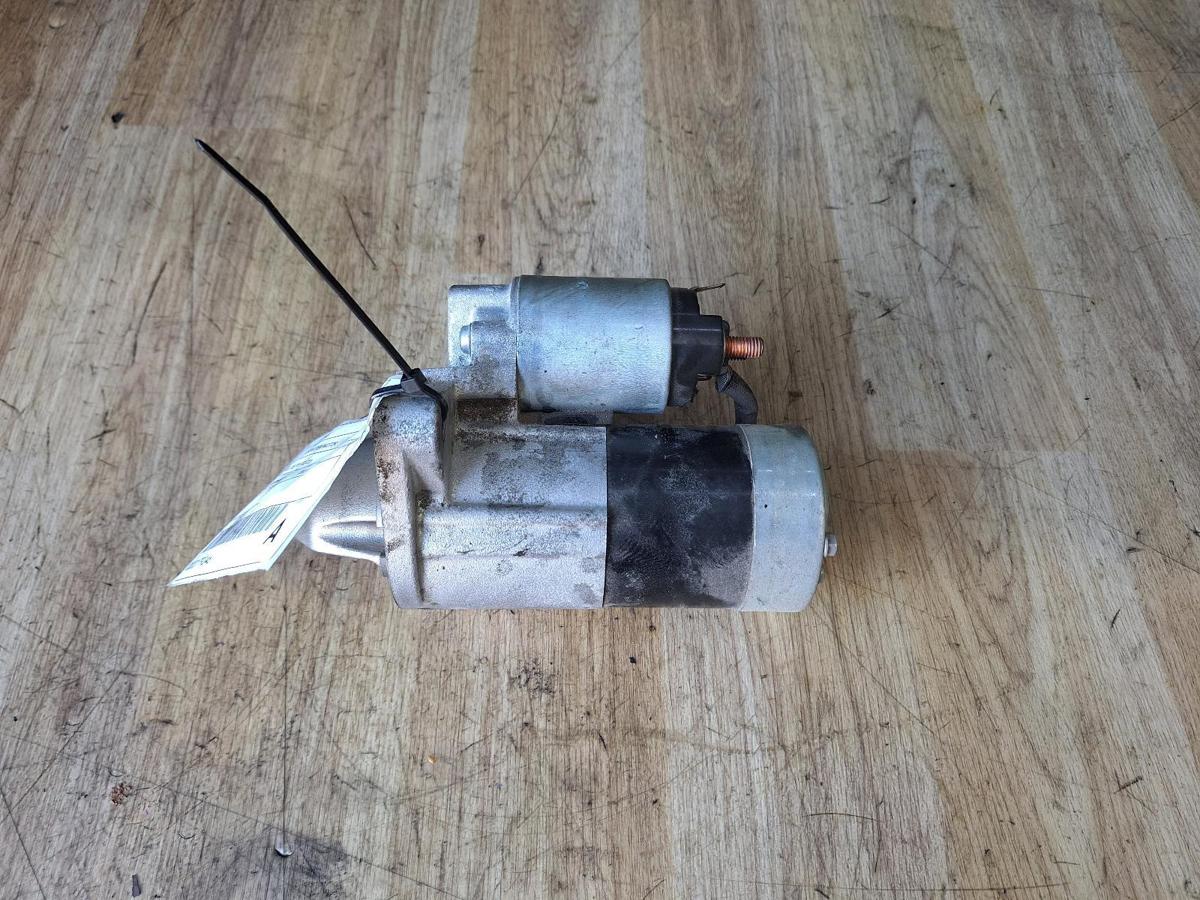 1000889077-Starter Motor Top
