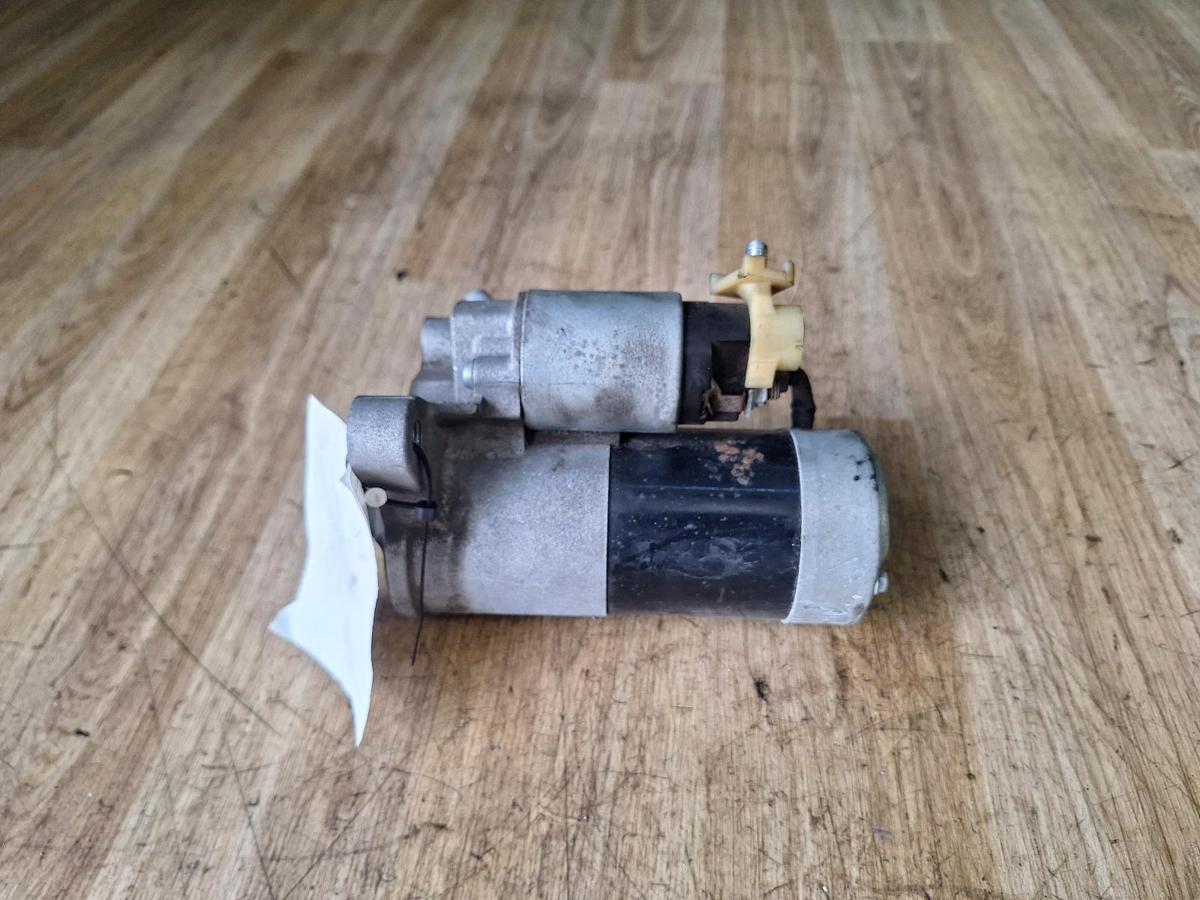 1000886015-Starter Motor Top