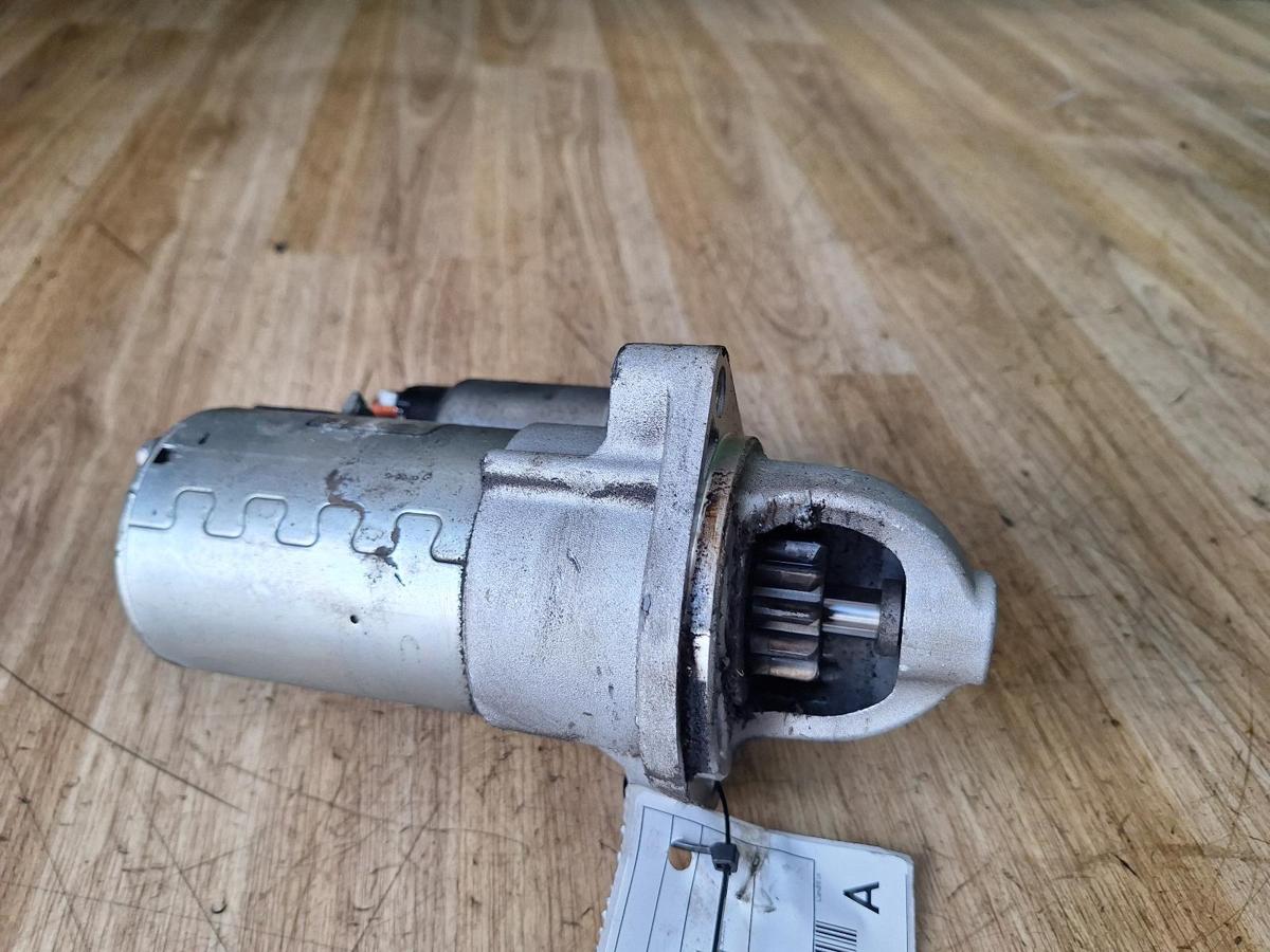 1000888001-Starter Motor Top