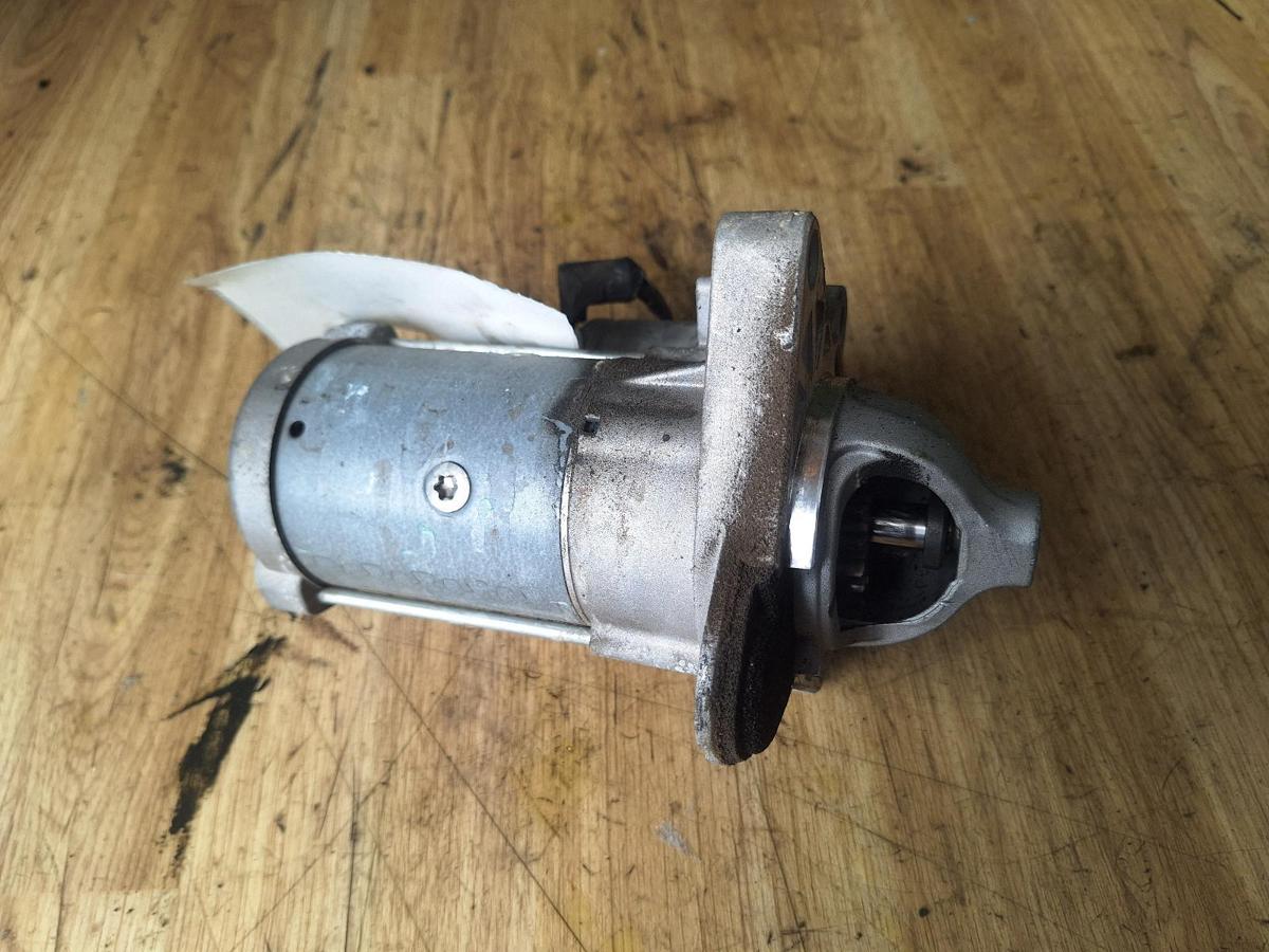 1000900400-Starter Motor Top