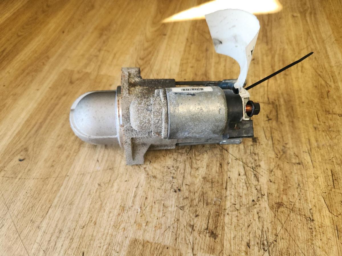 1000924250-Starter Motor Top