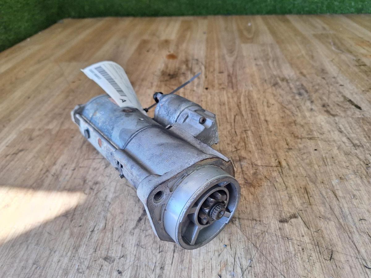 1000925055-Starter Motor Top