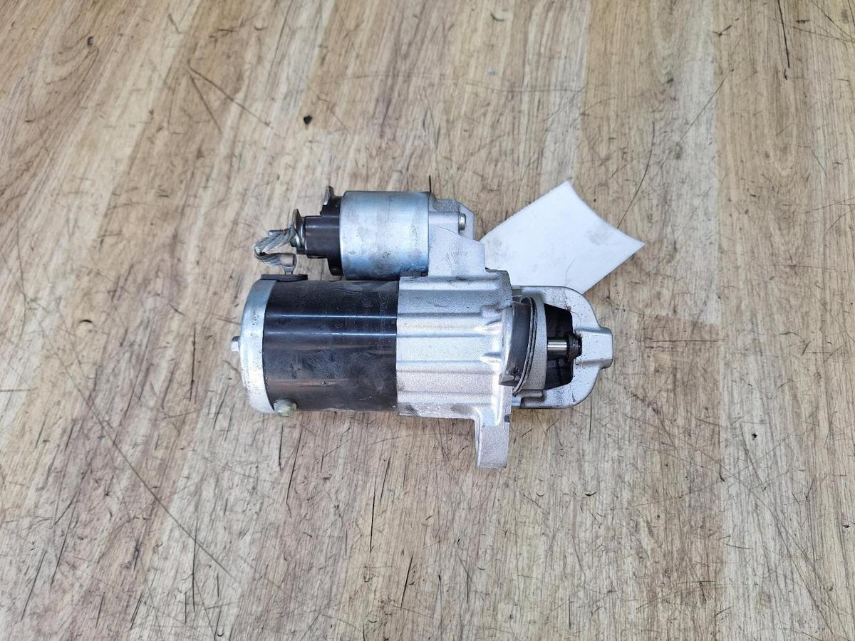 1000942180-Starter Motor Top
