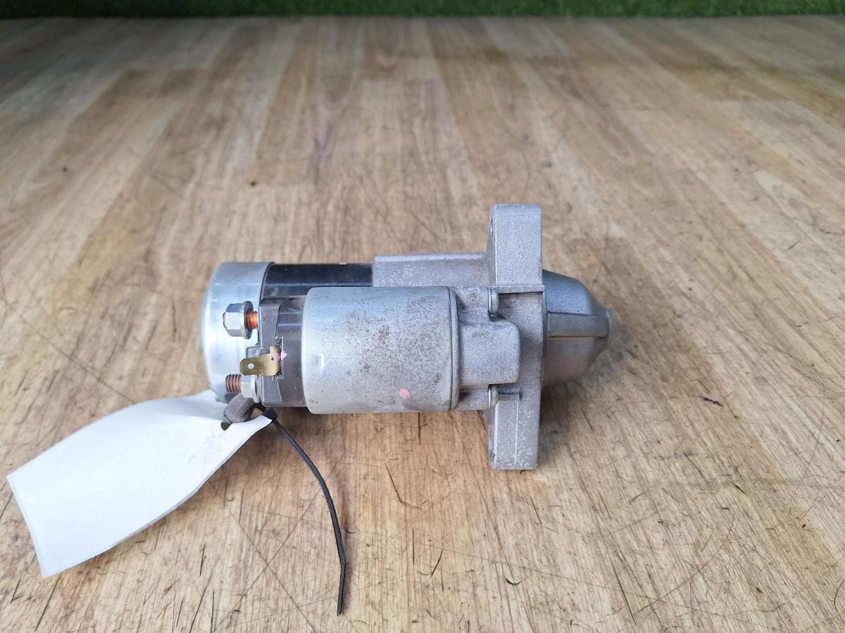 1000952728-Starter Motor Top