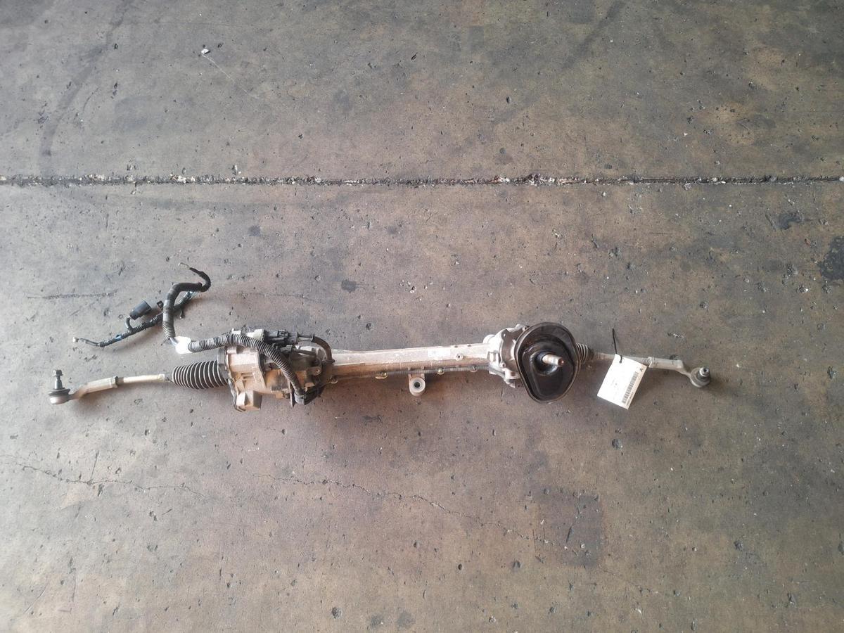 1000925479-Steering Box Rack Top