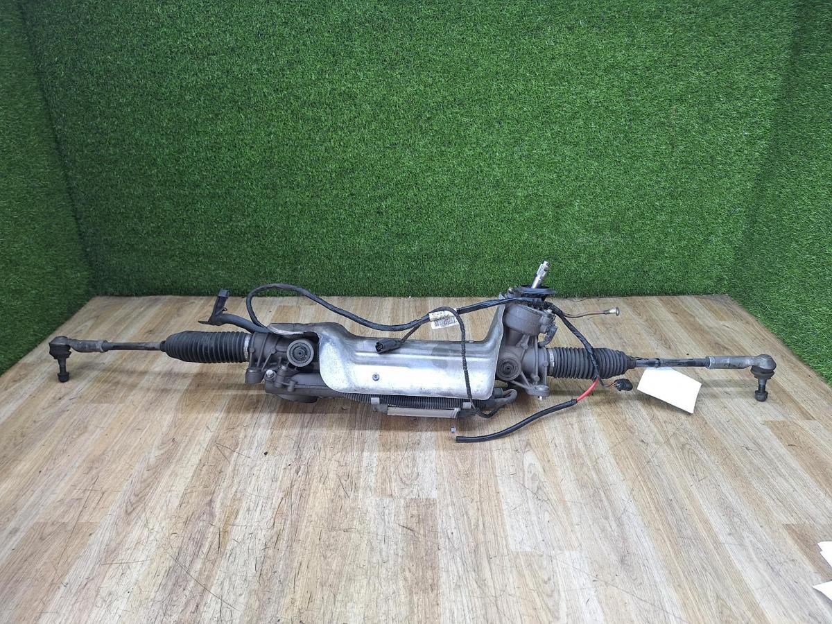 1000939678-Steering Box Rack Top