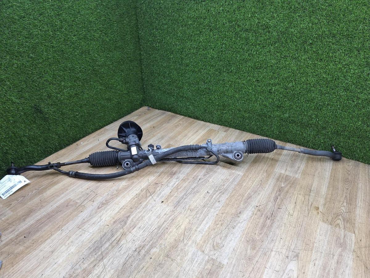 1000933573-Steering Box Rack Top