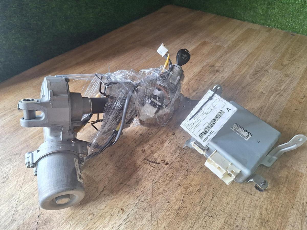 1000909966-Steering Column Top