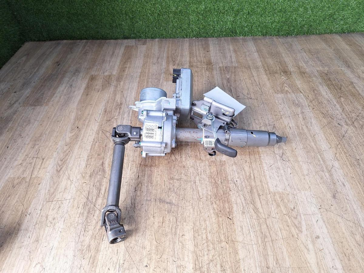 1000955821-Steering Column Top