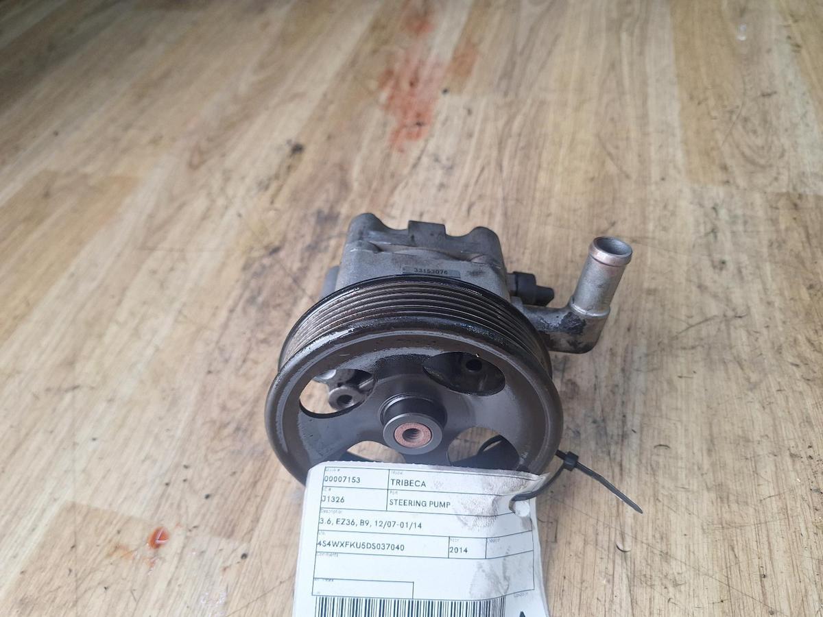 1000896142-Steering Pump Top