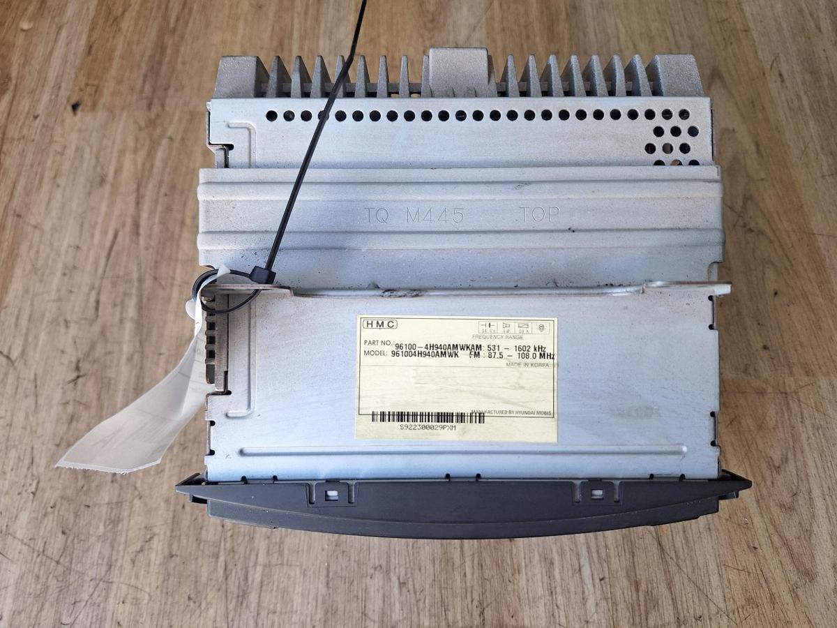 1000890946-Stereo Head Unit Back