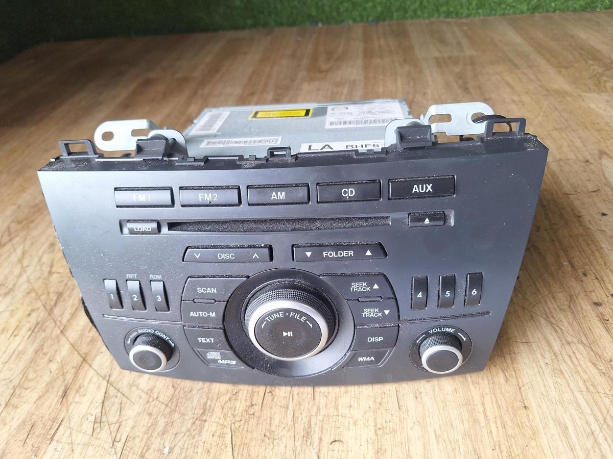 1000917130-Stereo Head Unit Front