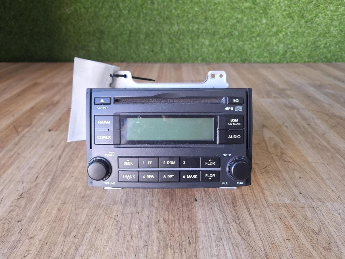 1000890946-Stereo Head Unit Front
