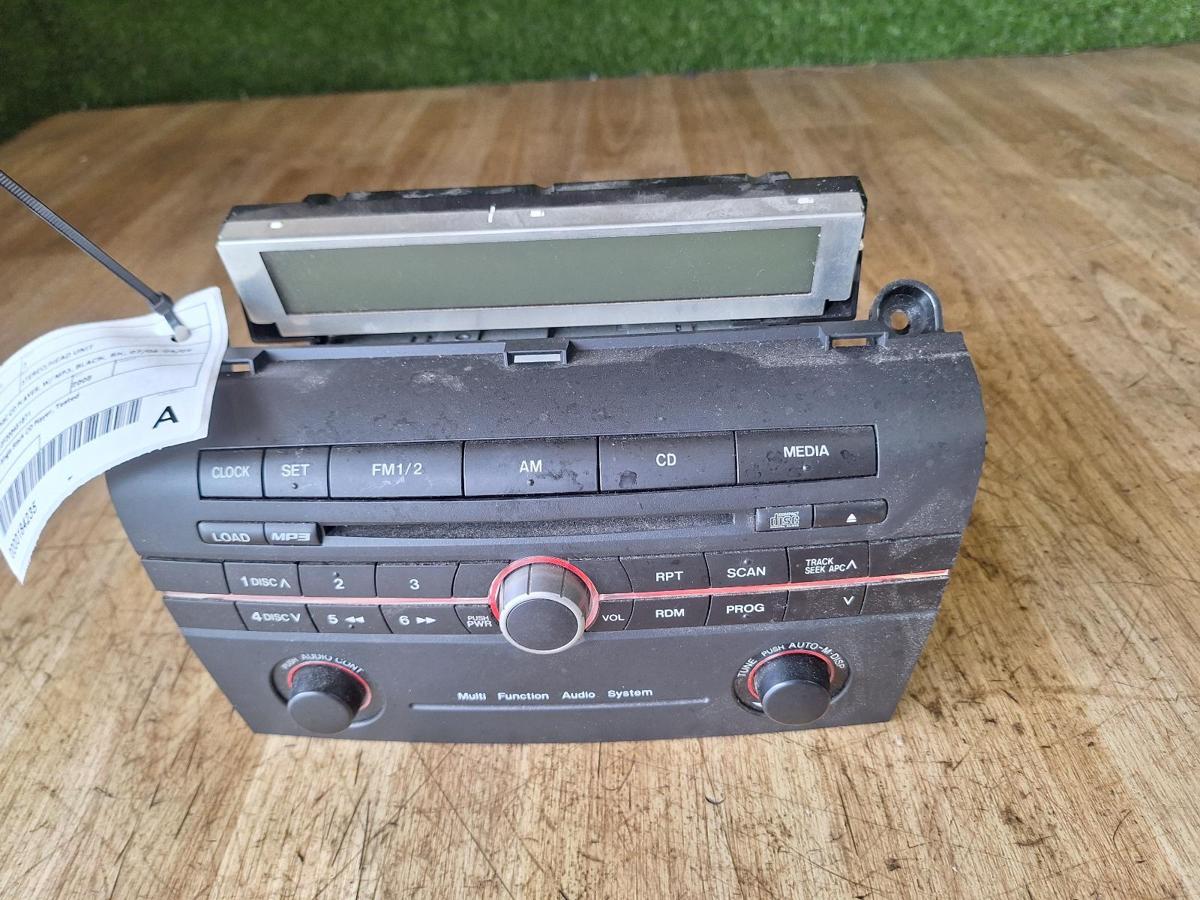 1000916832-Stereo Head Unit Front