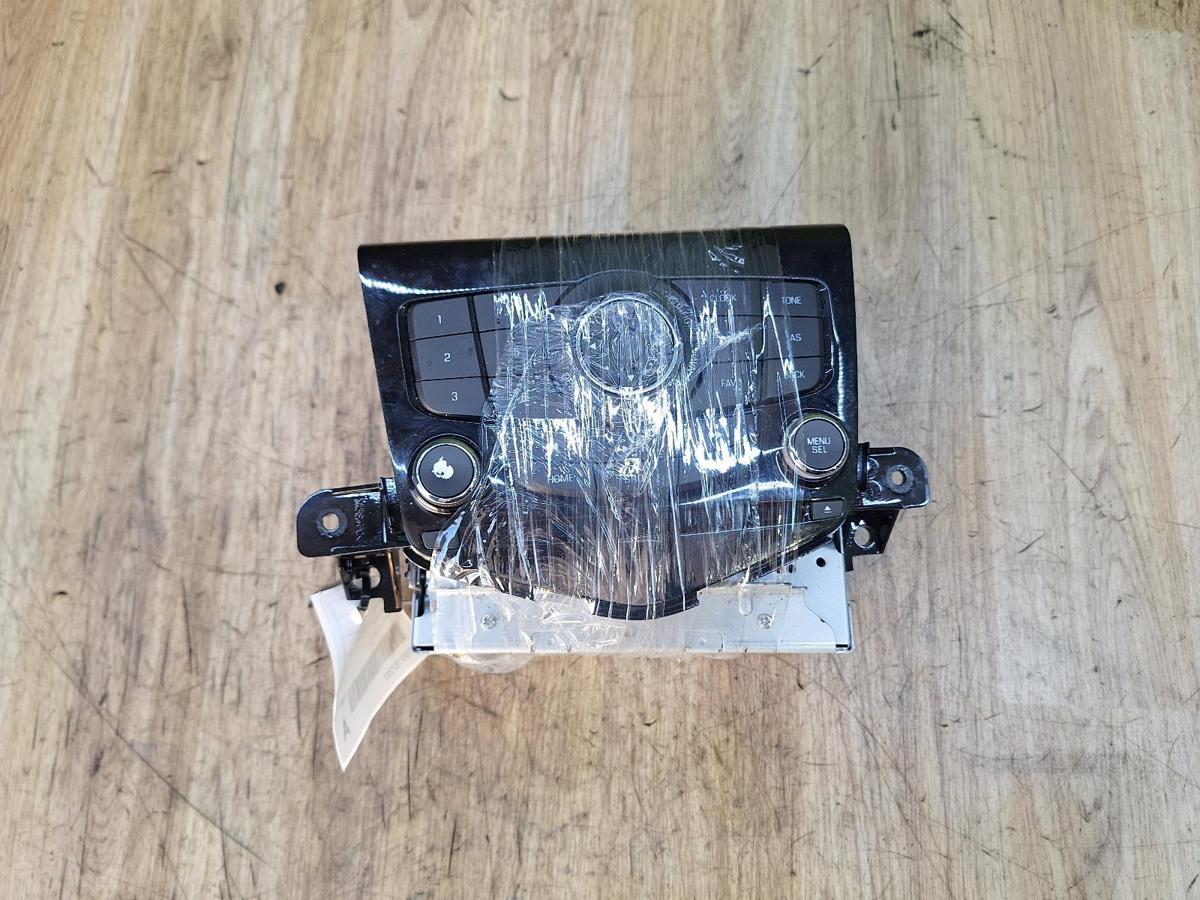 1000937350-Stereo Head Unit Front