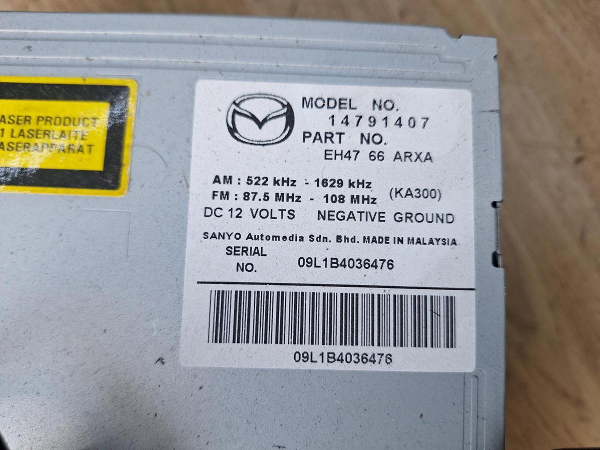 1000883661-Stereo Head Unit Part Number