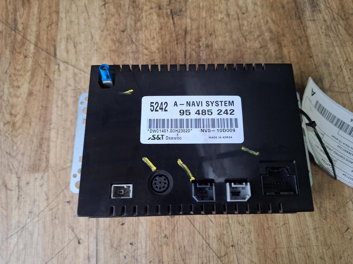 1000890335-Stereo Head Unit Part Number