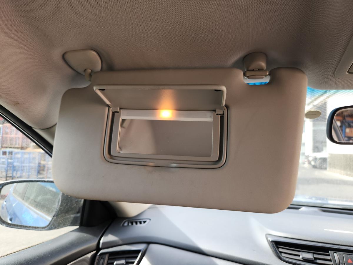 1000939041-Sun Visor Left