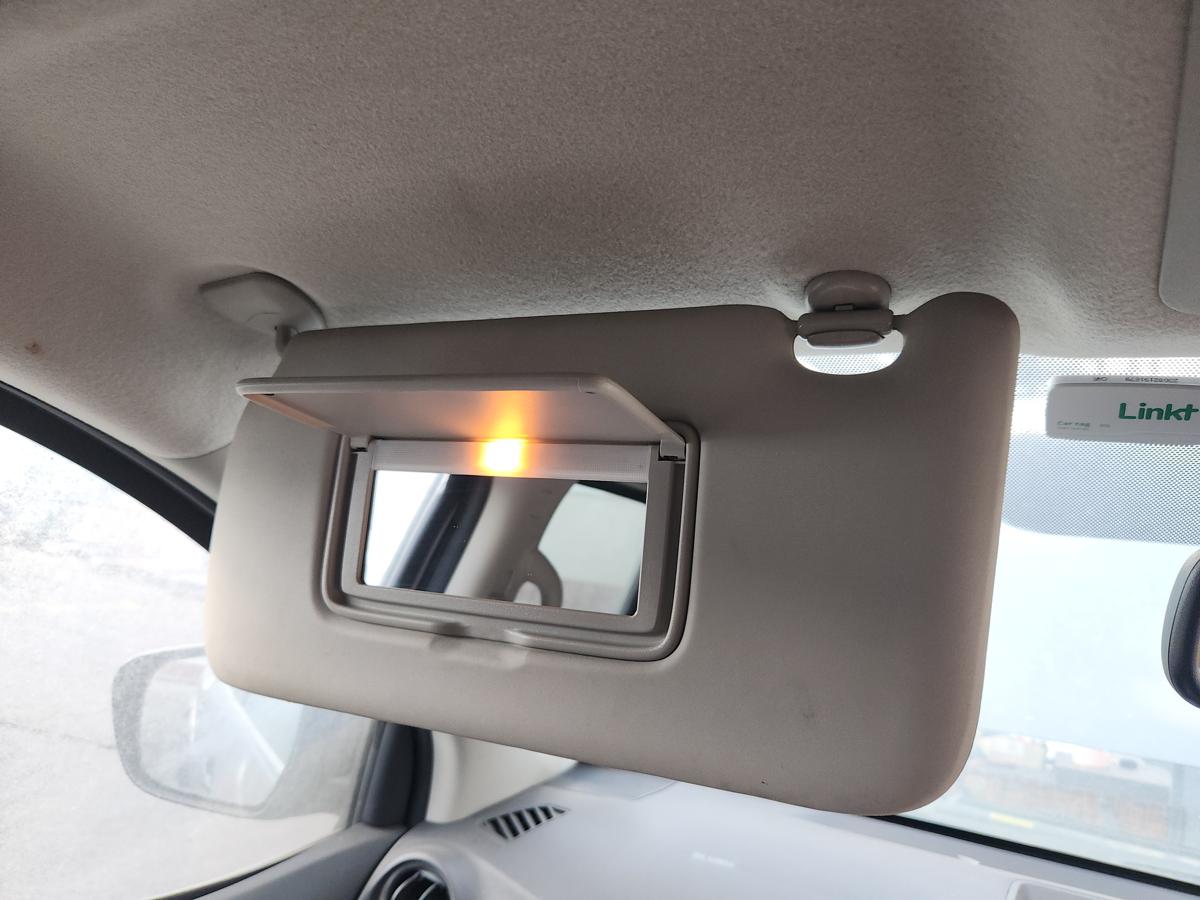 1000932919-Sun Visor Left