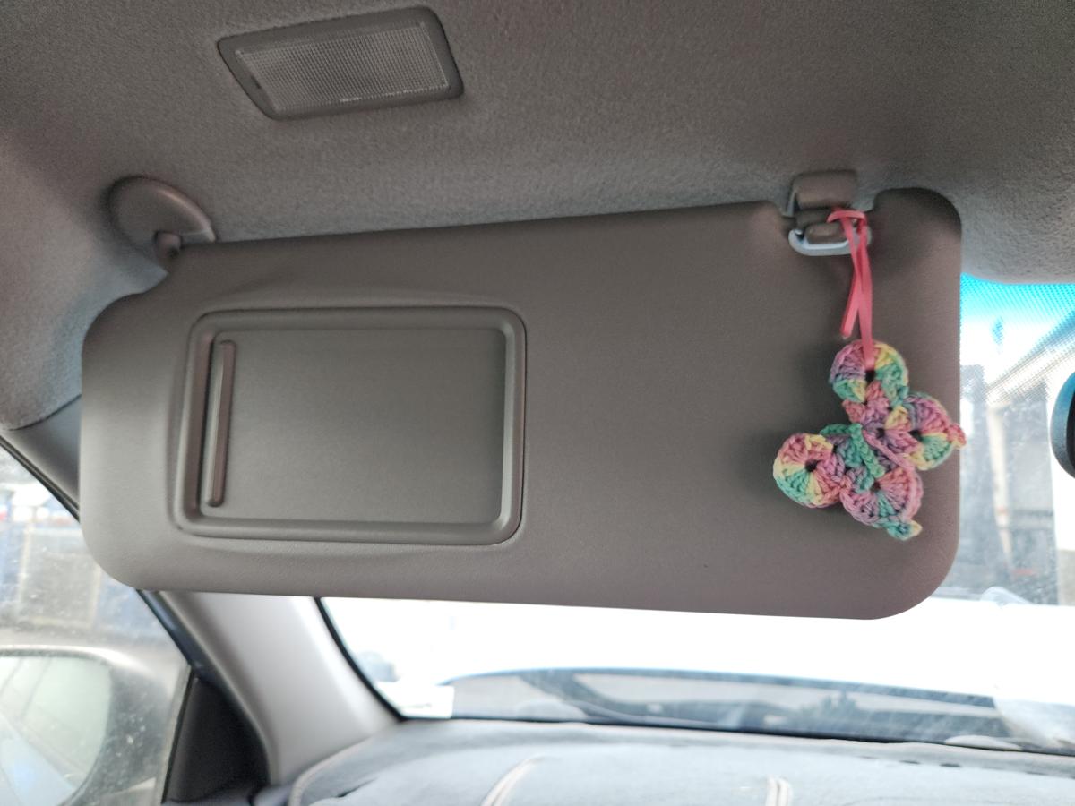 1000945740-Sun Visor Left
