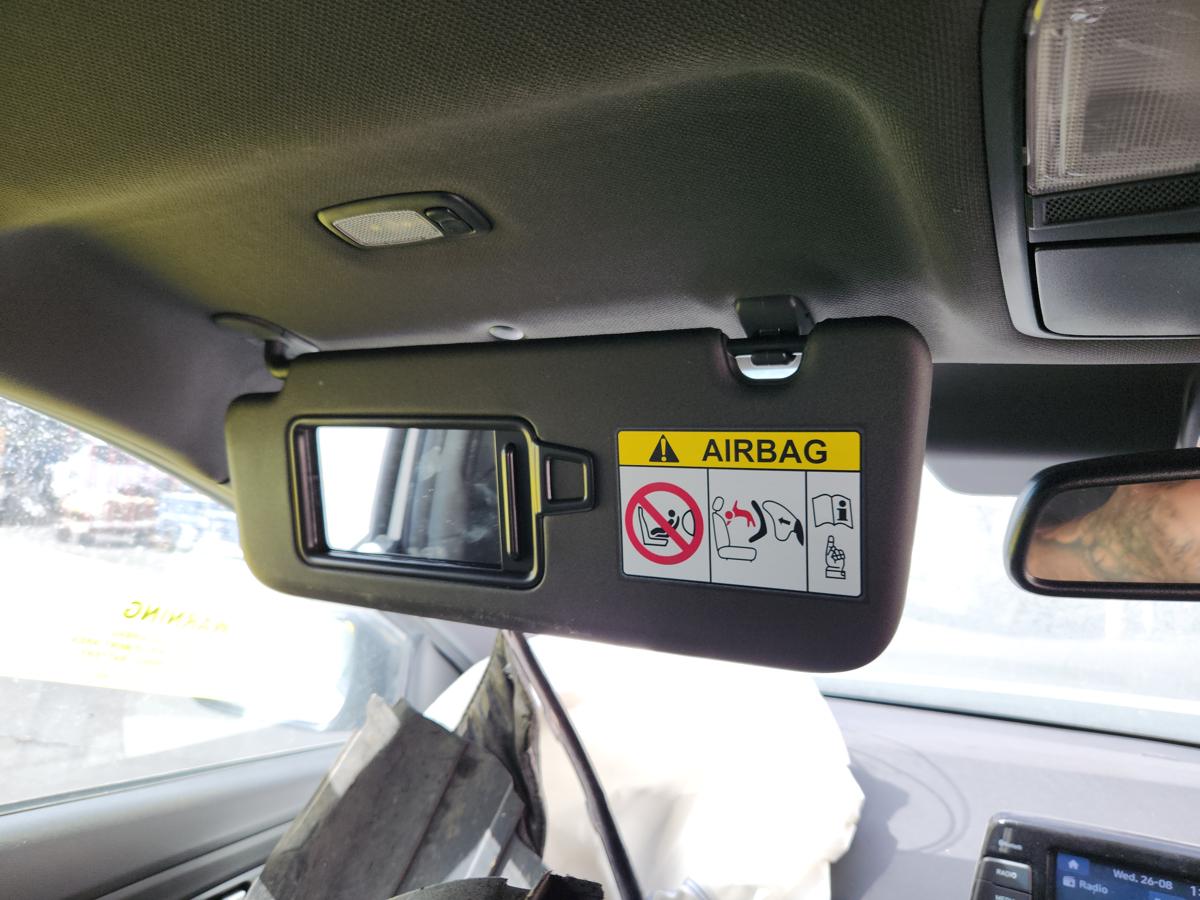 1000946152-Sun Visor Left