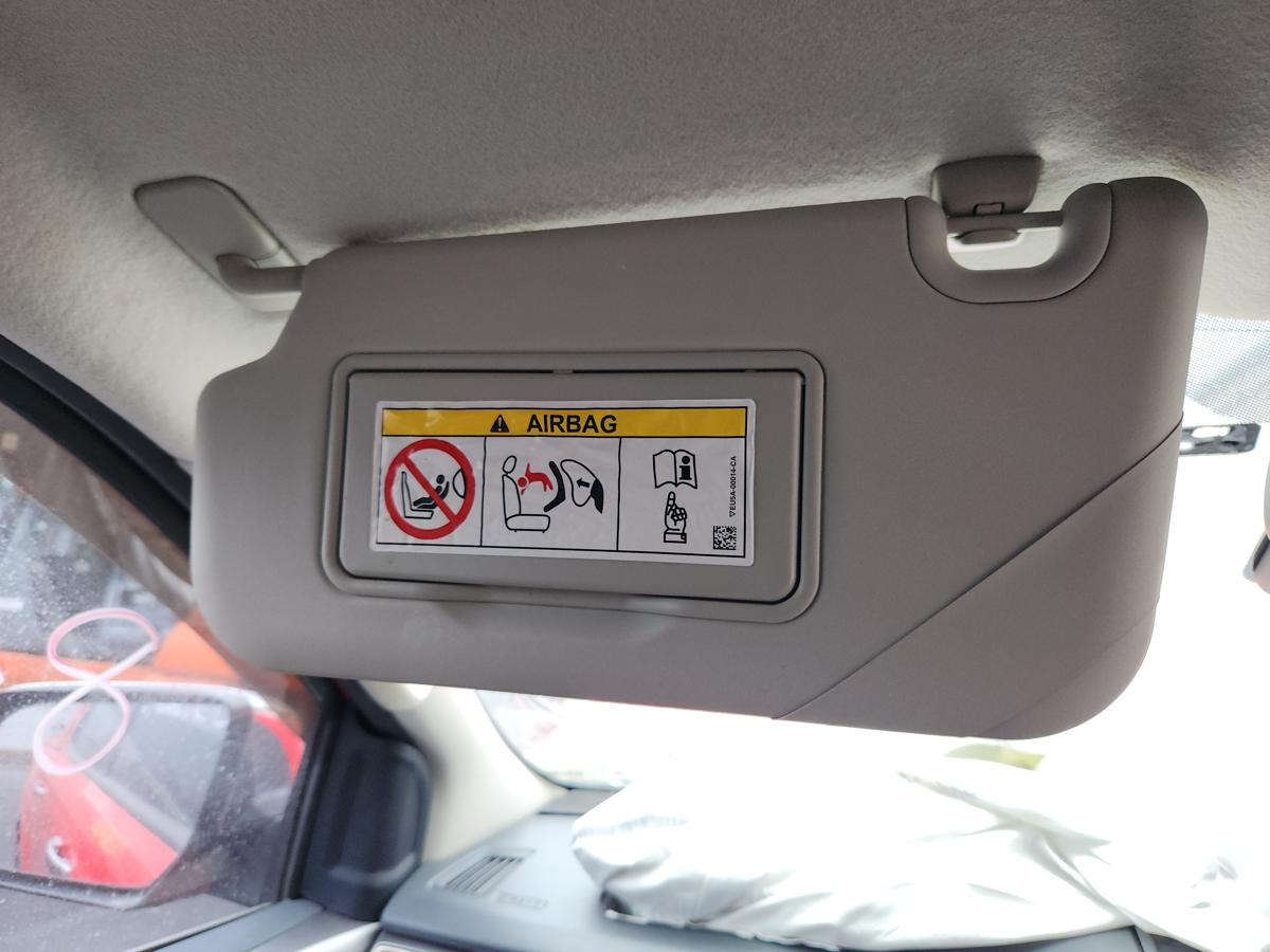 1000949181-Sun Visor Left