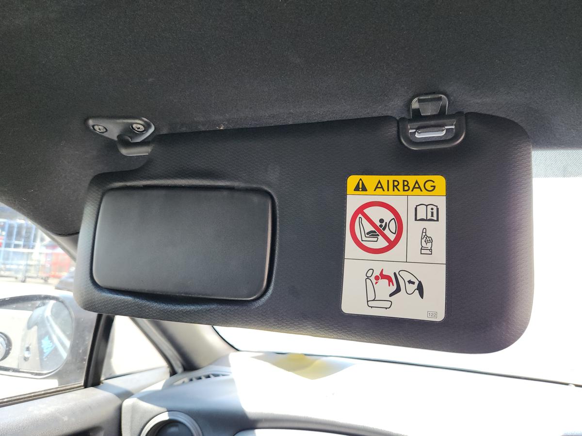 1000952397-Sun Visor Left
