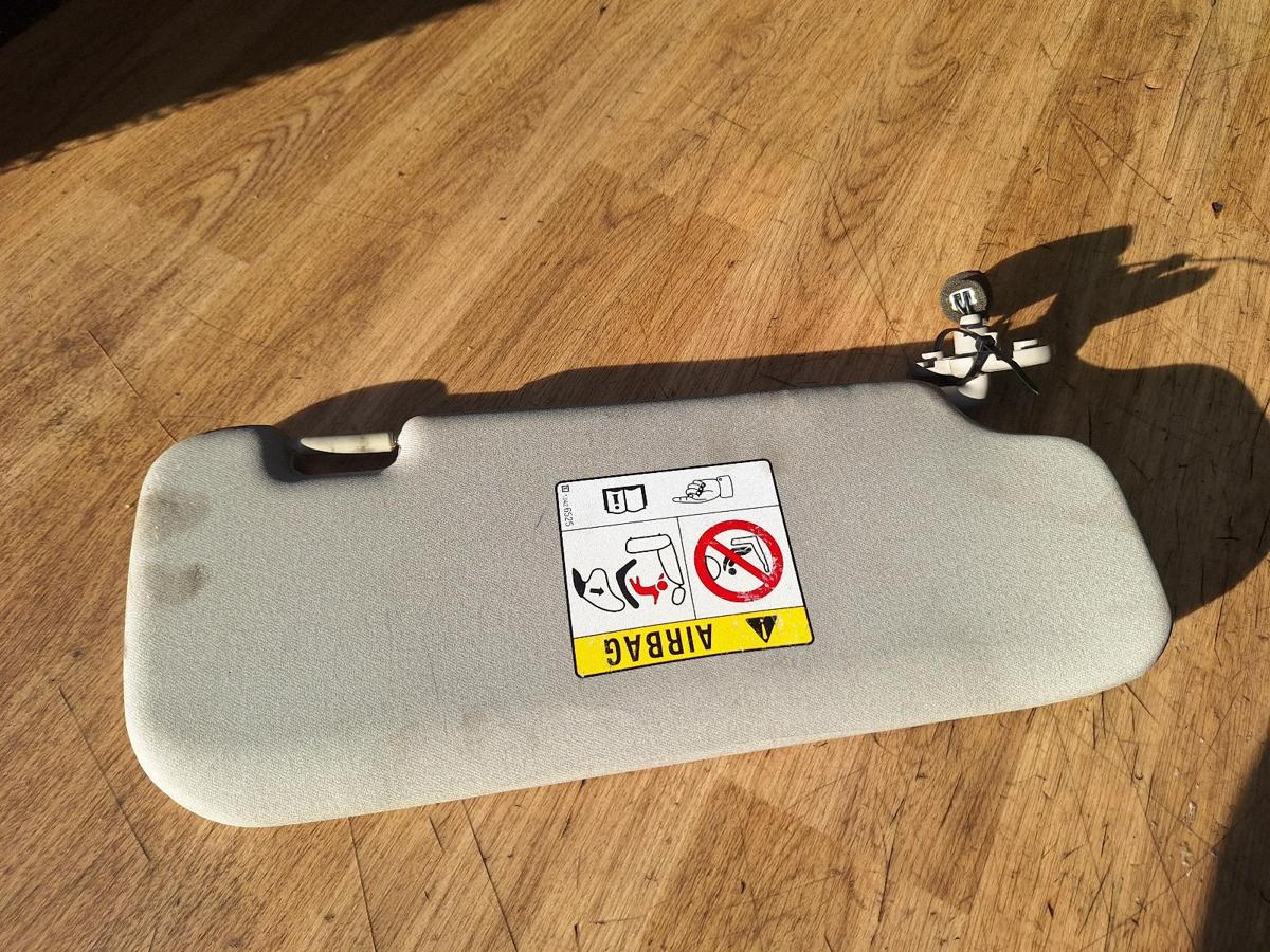 1000925274-Sun Visor Left Top