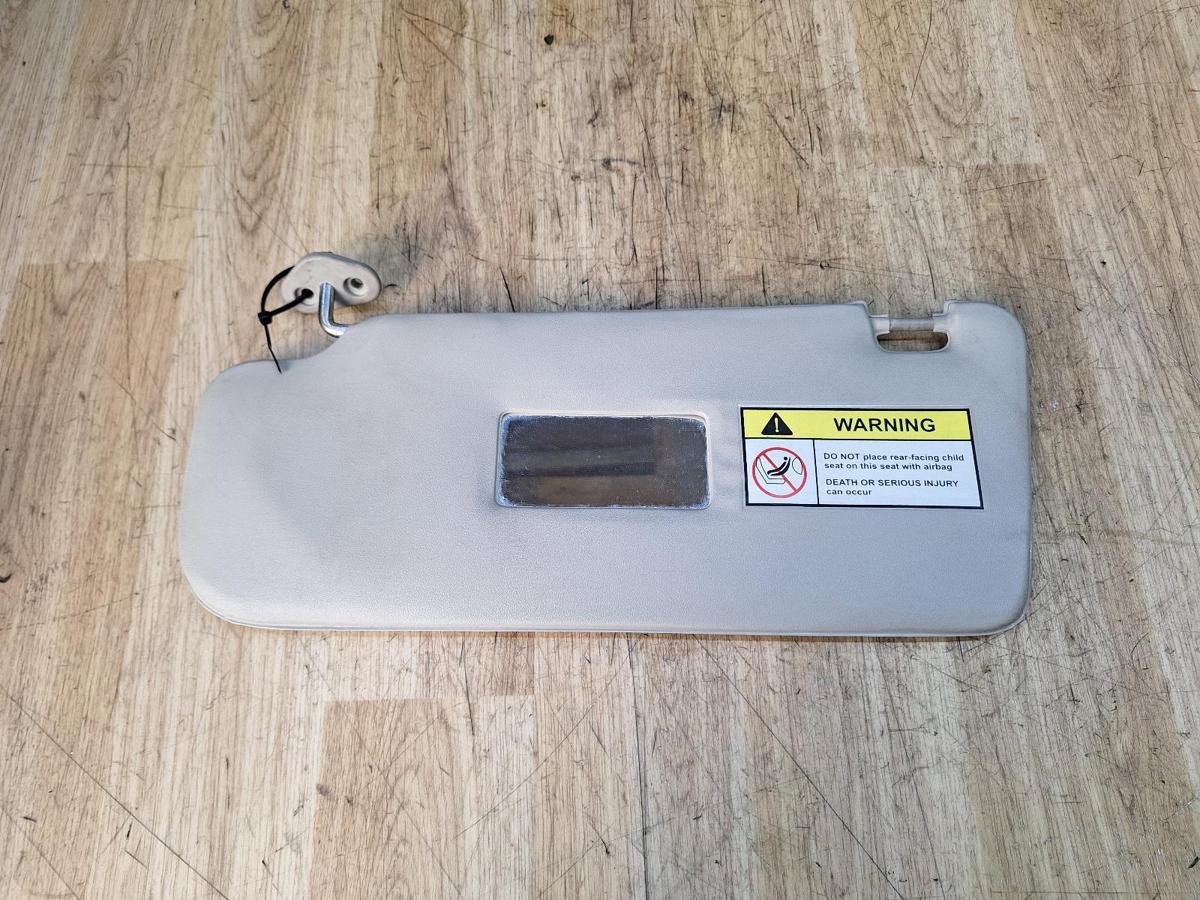 1000941015-Sun Visor Left Top