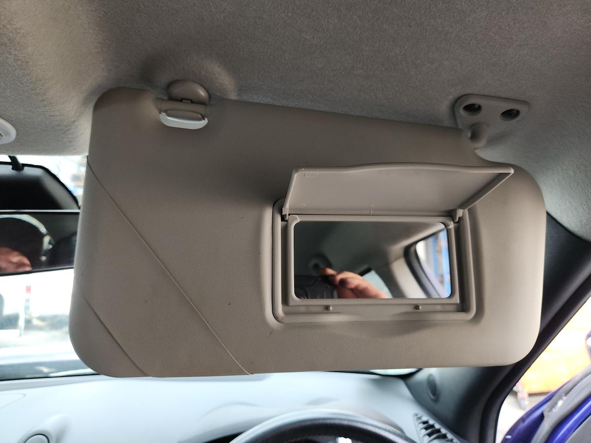 1000934976-Sun Visor Right