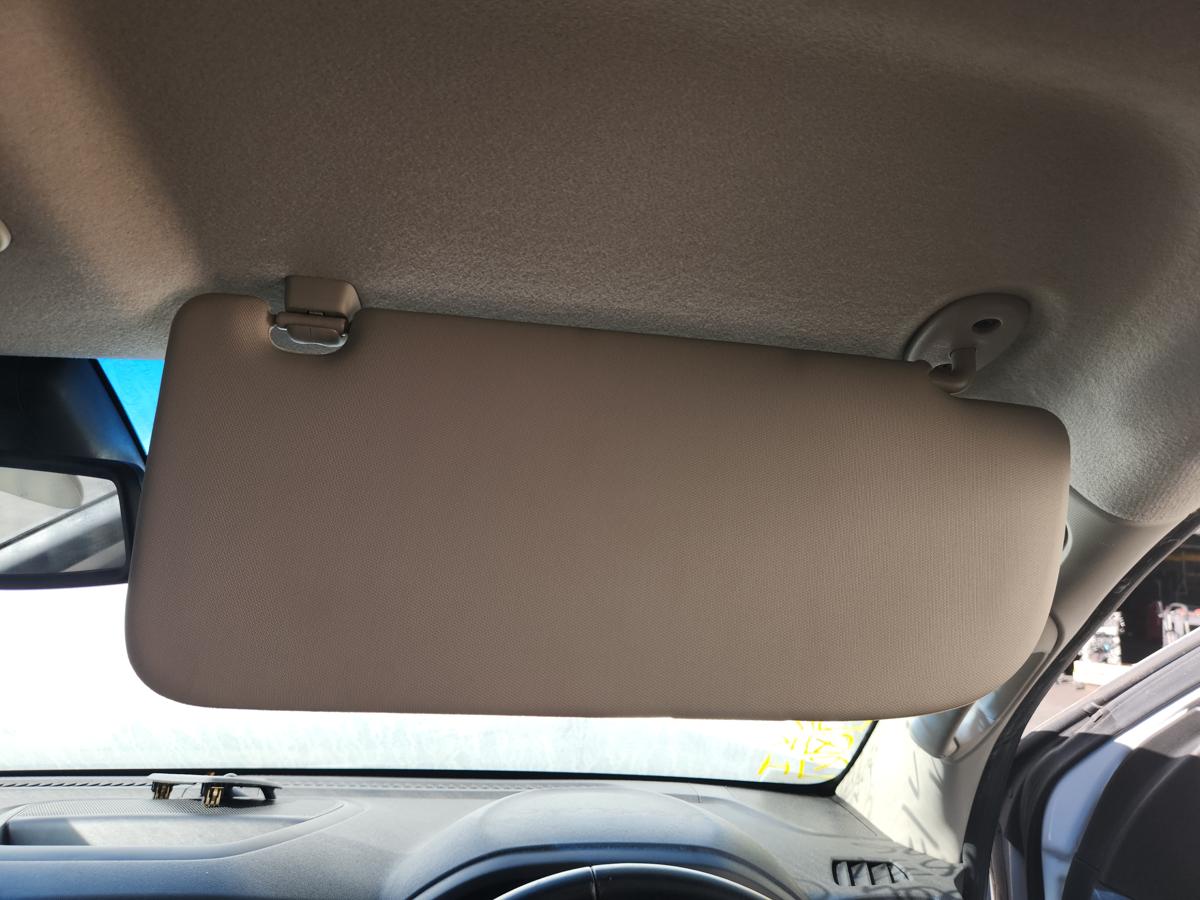 1000940758-Sun Visor Right