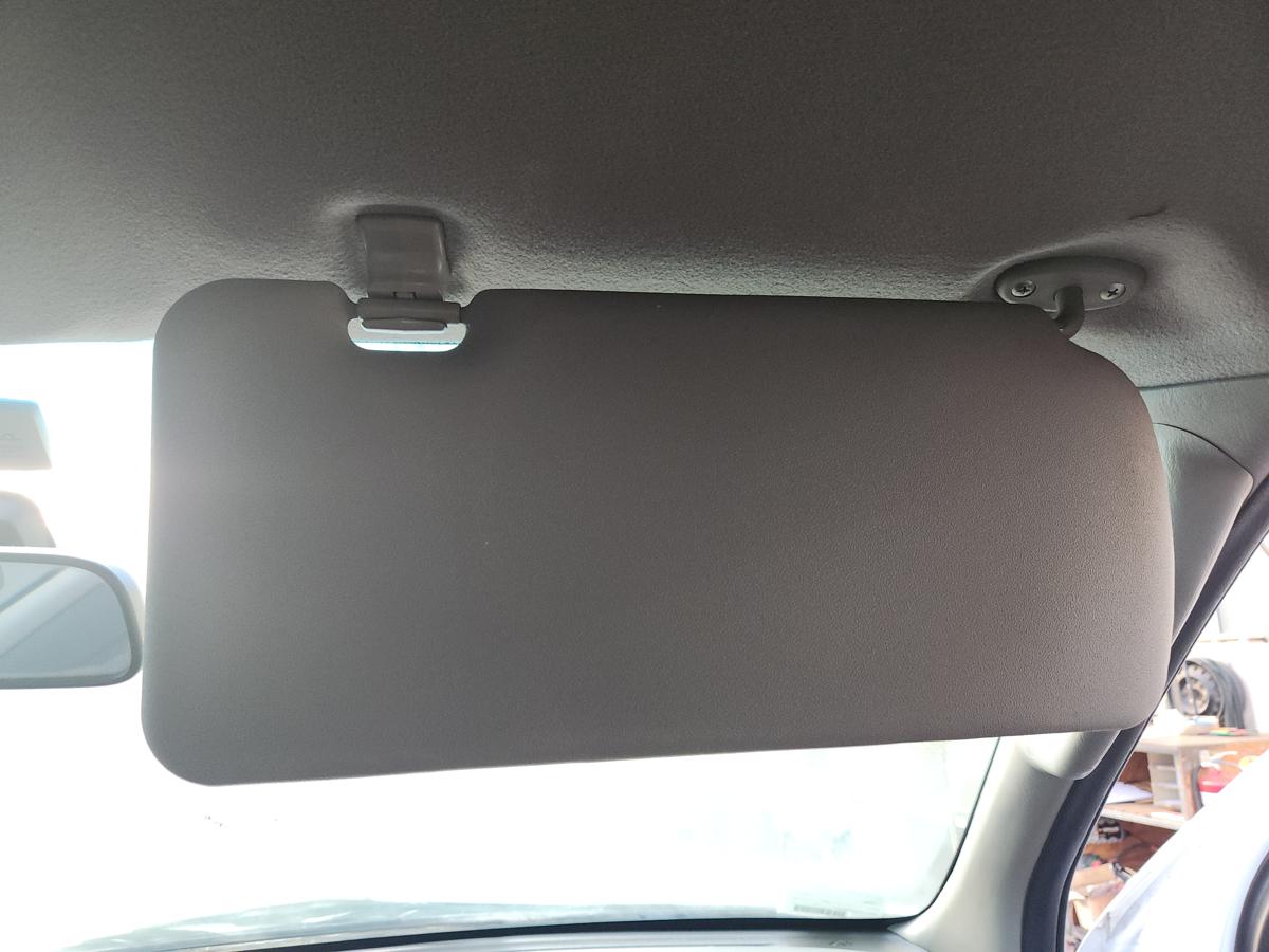 1000942699-Sun Visor Right