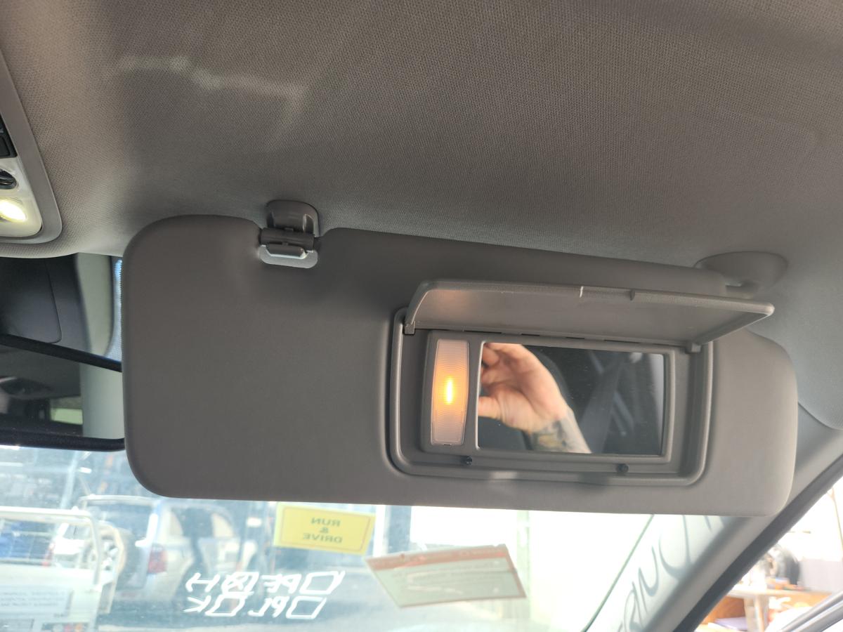 1000942852-Sun Visor Right