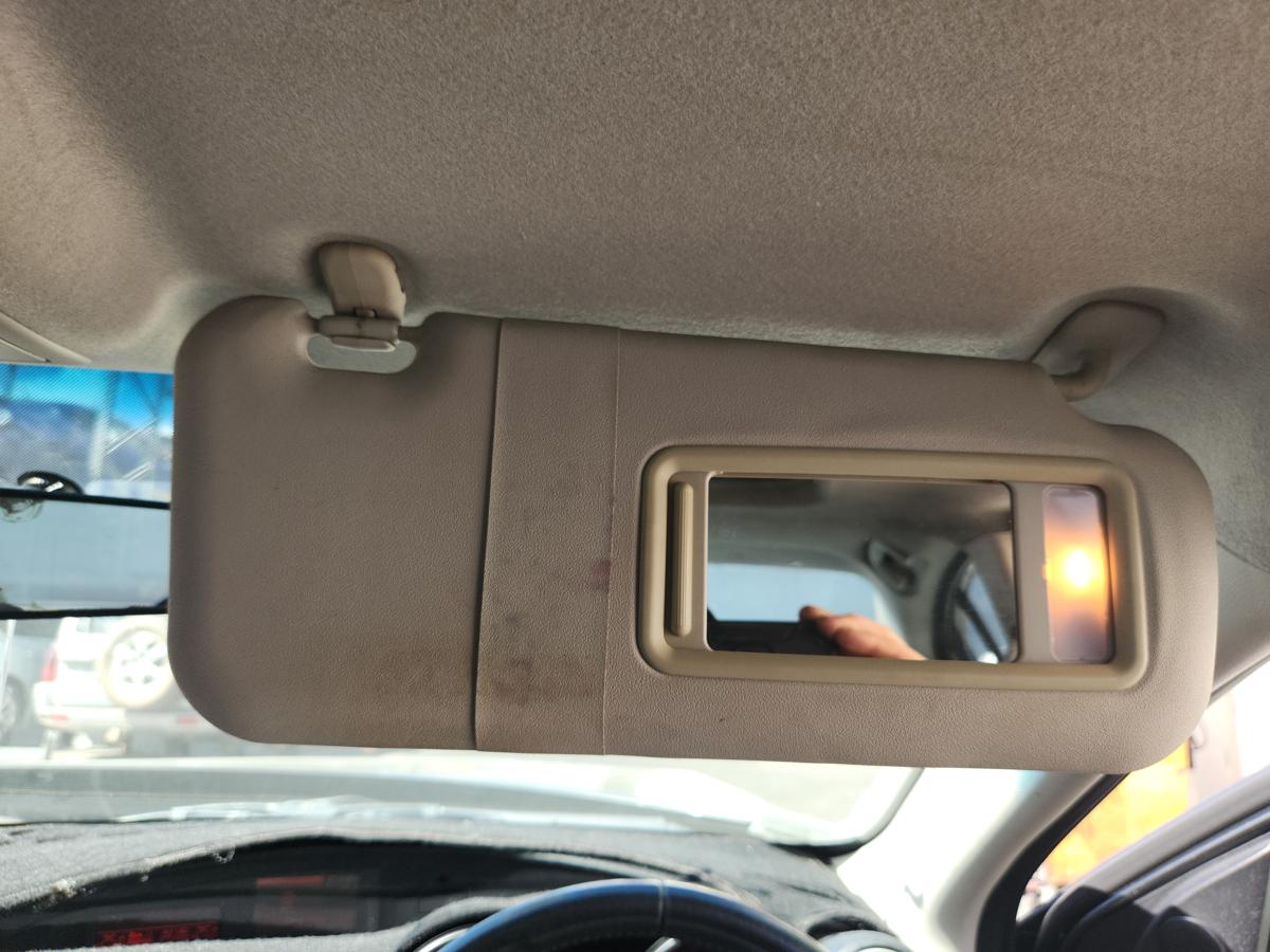 1000943973-Sun Visor Right