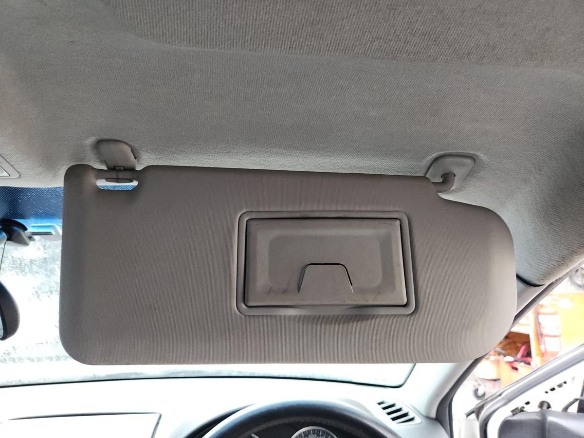 1000944960-Sun Visor Right