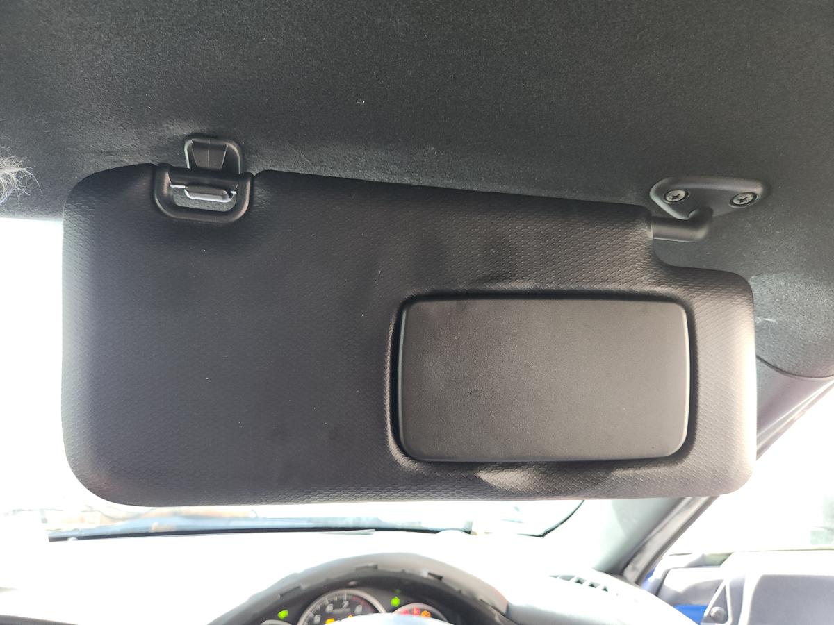 1000945598-Sun Visor Right