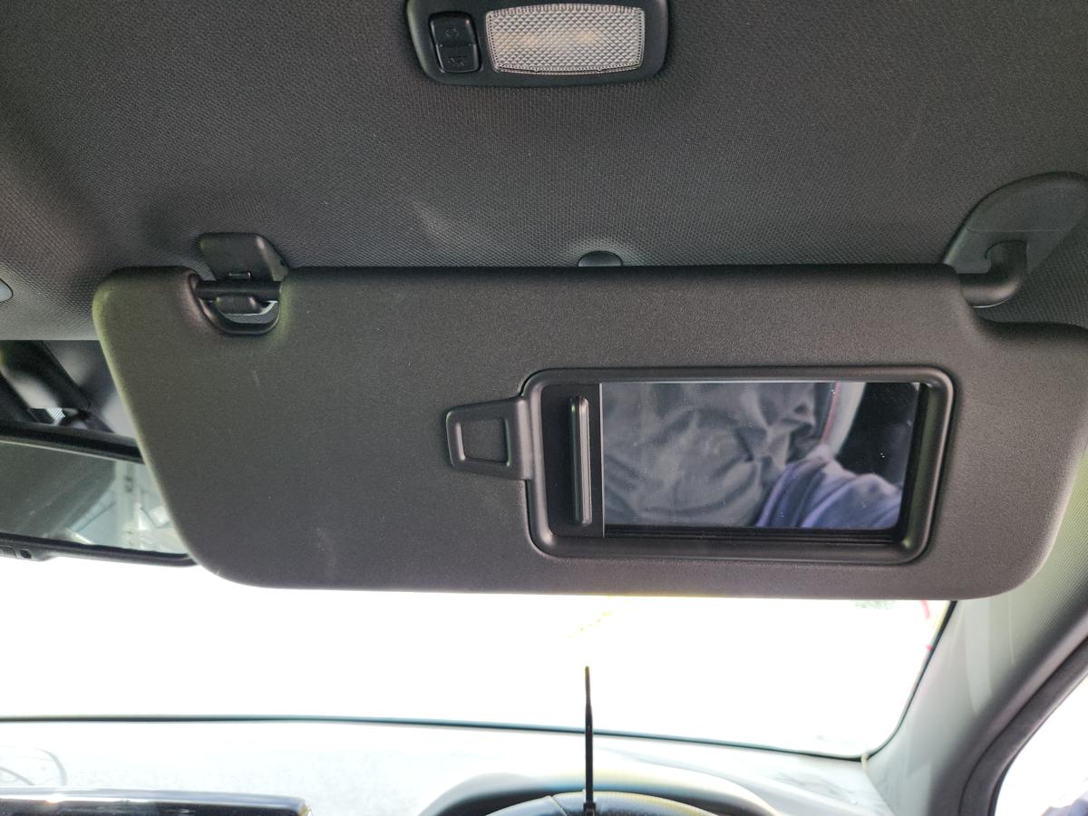 1000946153-Sun Visor Right