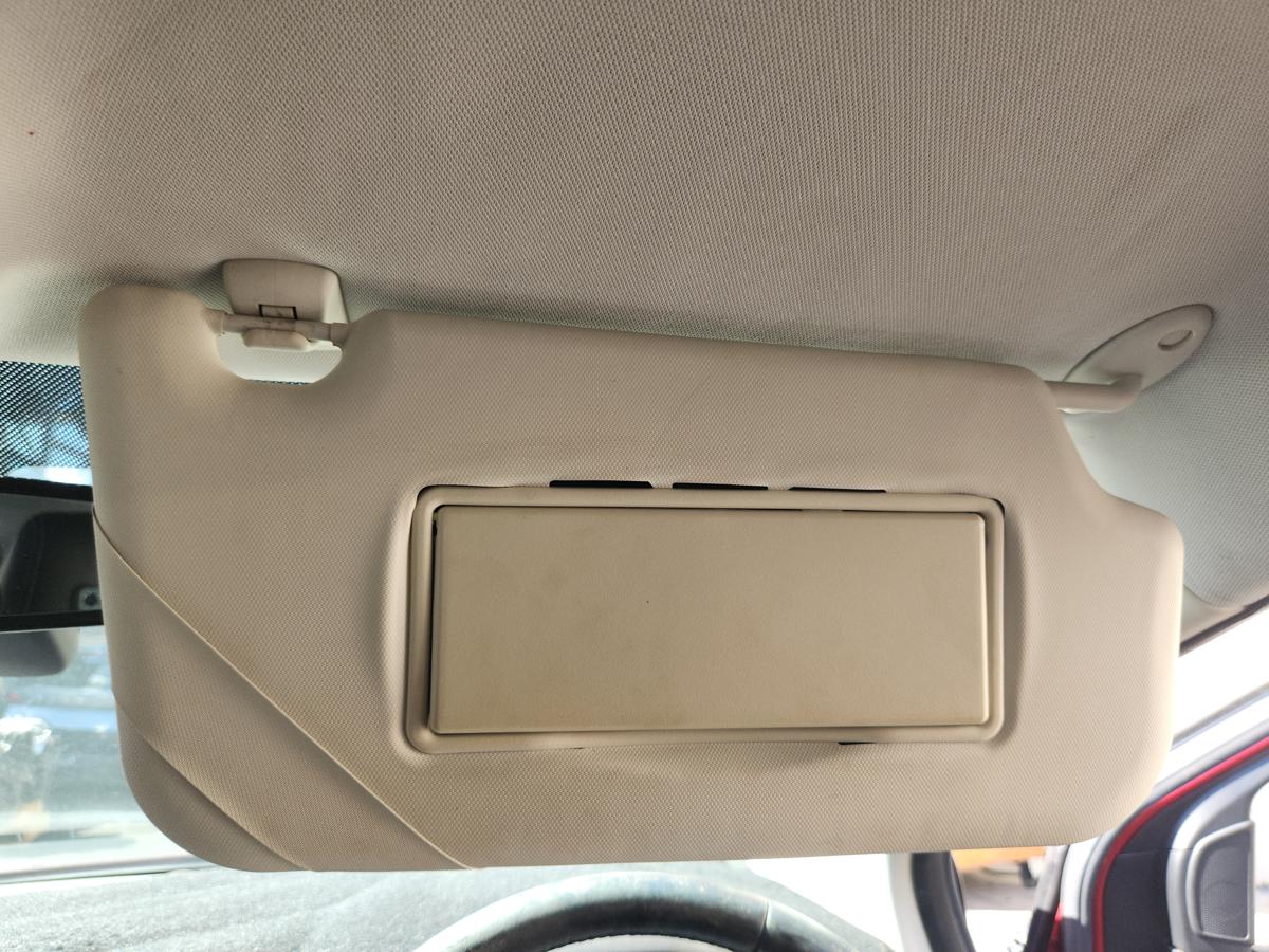 1000946909-Sun Visor Right