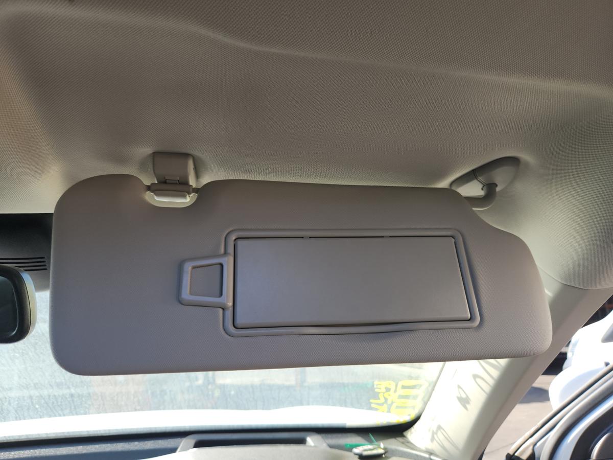 1000947264-Sun Visor Right