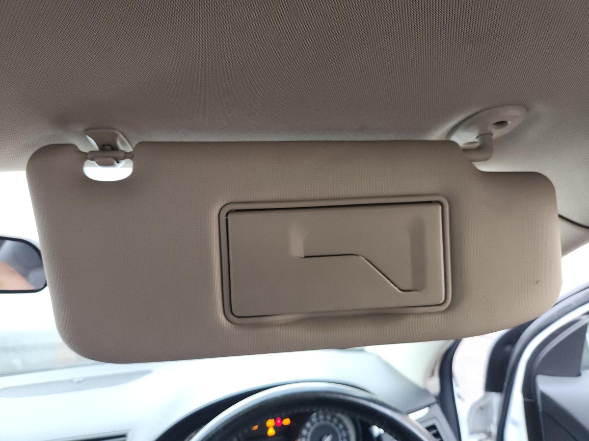 1000947983-Sun Visor Right