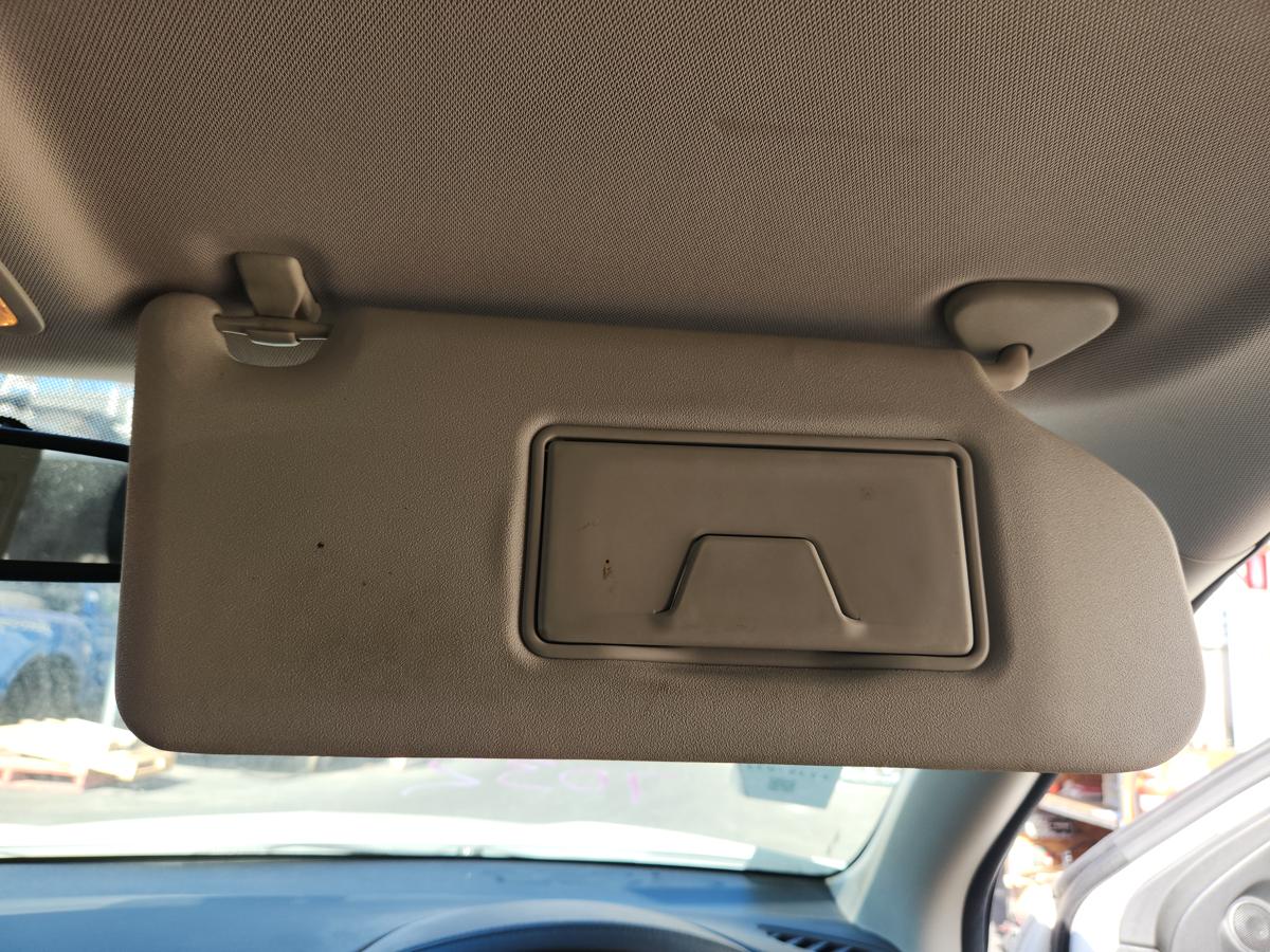 1000948728-Sun Visor Right