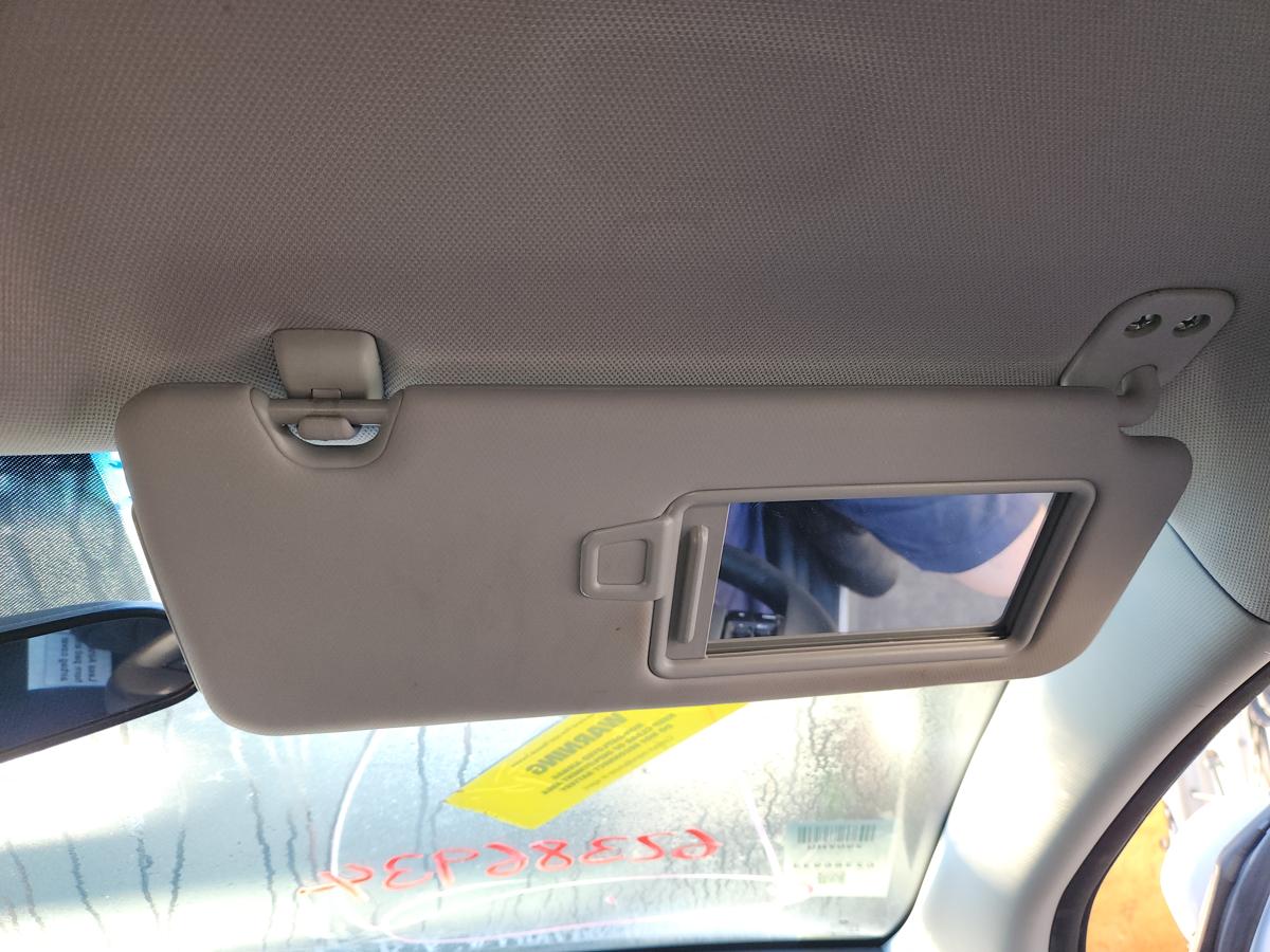 1000949686-Sun Visor Right