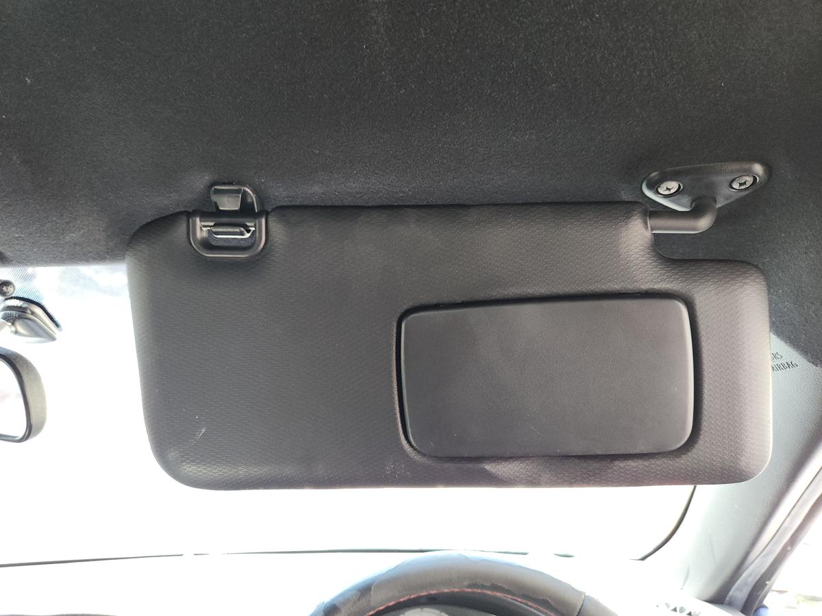 1000952398-Sun Visor Right