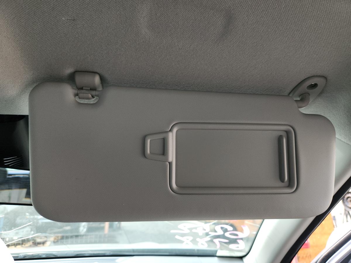 1000956529-Sun Visor Right