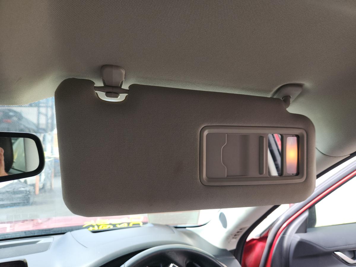1000931344-Sun Visor Right