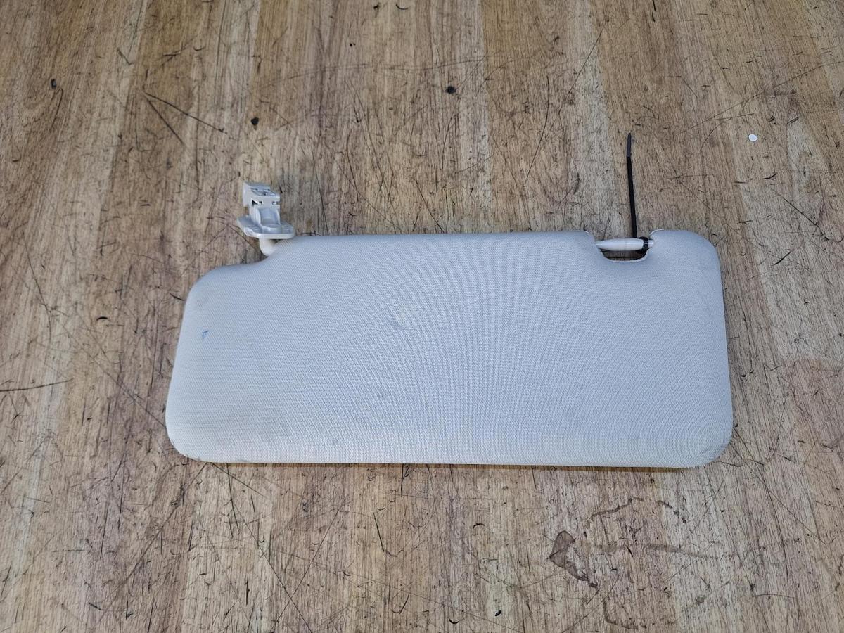 1000948122-Sun Visor Right Bottom