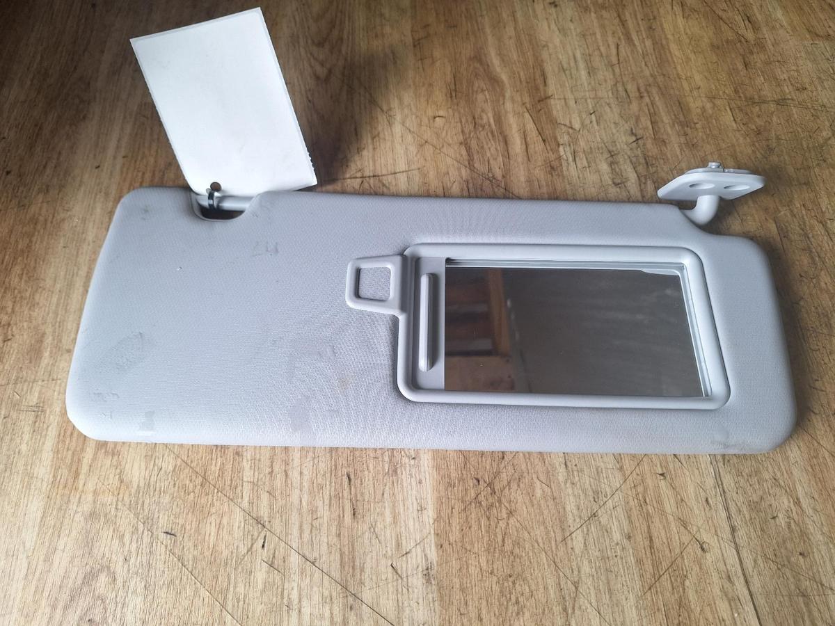 1000911329-Sun Visor Right Top