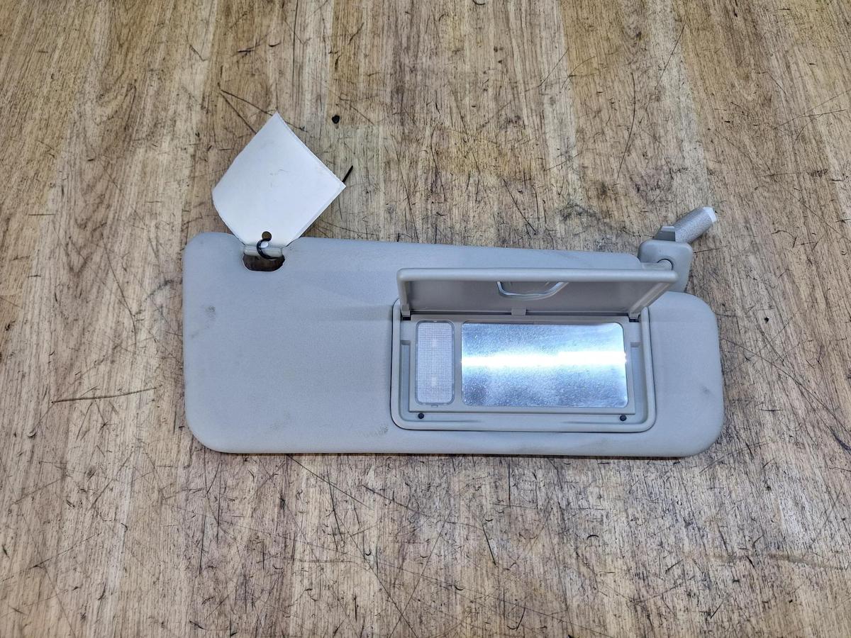 1000920692-Sun Visor Right Top